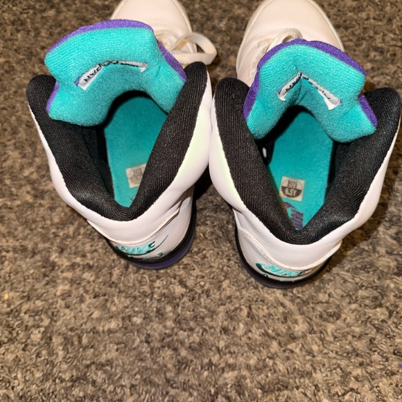 Jordan Kids Sneakers White Purple Teal - Picture 7 of 12